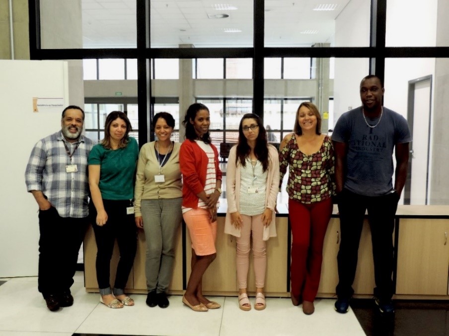 Equipe do NAsP (a partir da esquerda): Aparecido, Ana Cláudia, Daniela, Rosimeire, Juliana, Valéria e Júnior