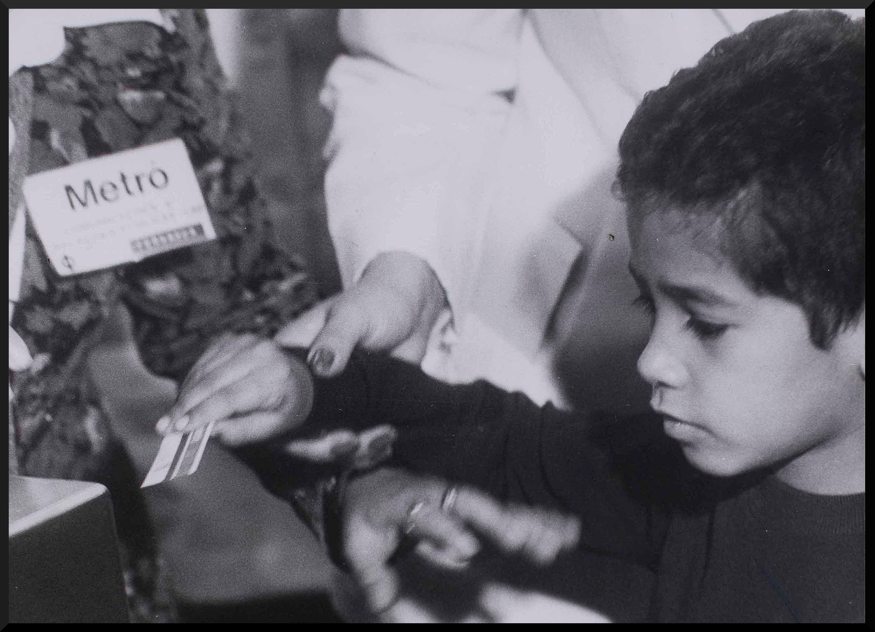Estudantes e populares de Itaquera e Lapa recebendo treinamento para o uso do Metrô.<br />DSP, 19/6/1977