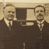 Fotografia do presidente dos Estados Unidos, Herbert Hoover, com o presidente eleito do Brasil, Júlio Prestes. Estados Unidos, 1930. APESP. 101.SG1.1.16.15